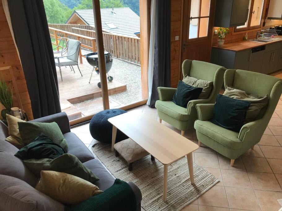 Allemond - Restful 2 Bed Apartment For Ski, Cycle & Family Екстер'єр фото